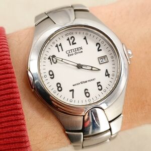 Citizen Eco-Drive F810 Y2K Men's Round Watch Domed Crystal Solar White Dial 39mm